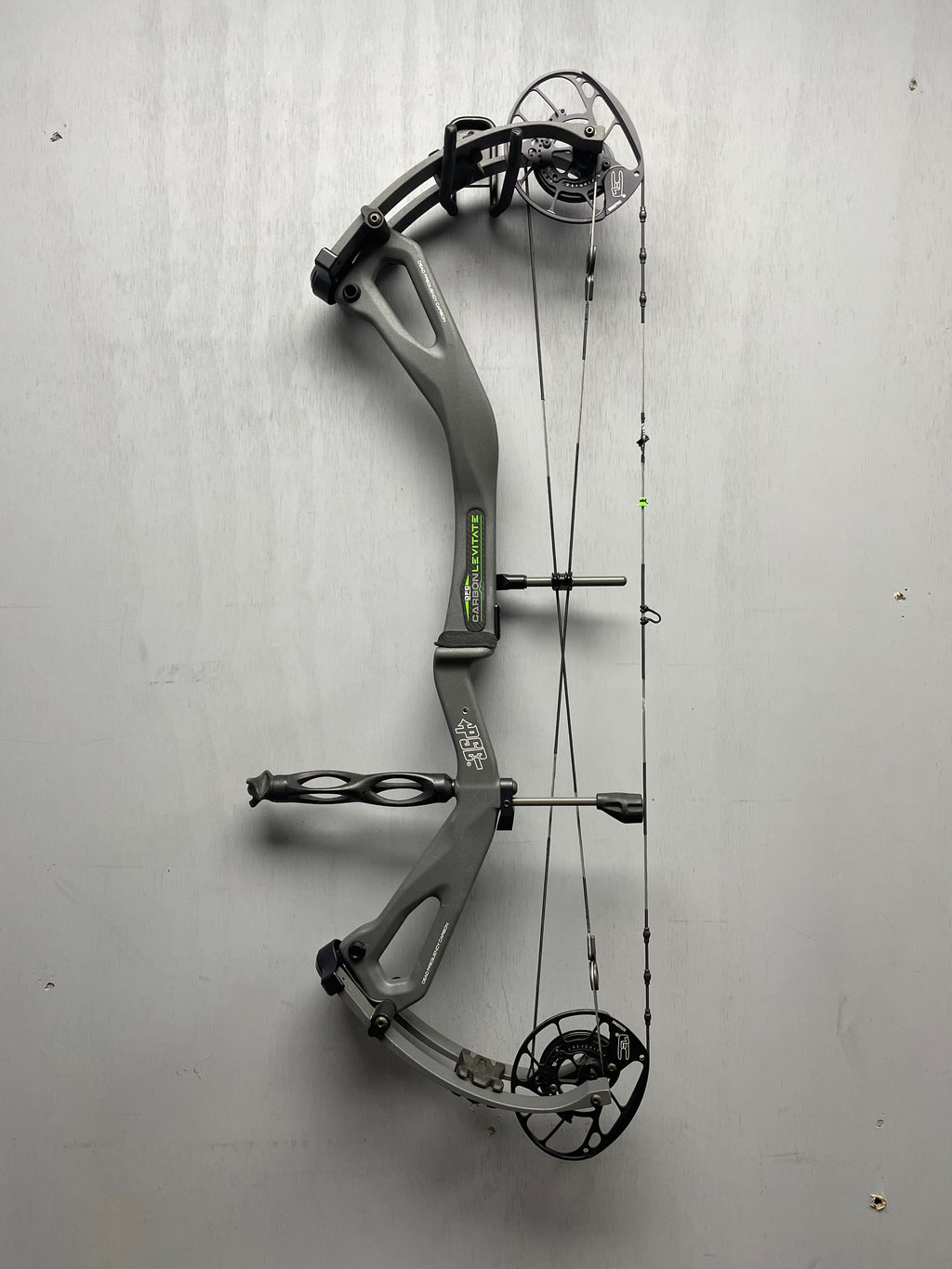 USED PSE Levitate