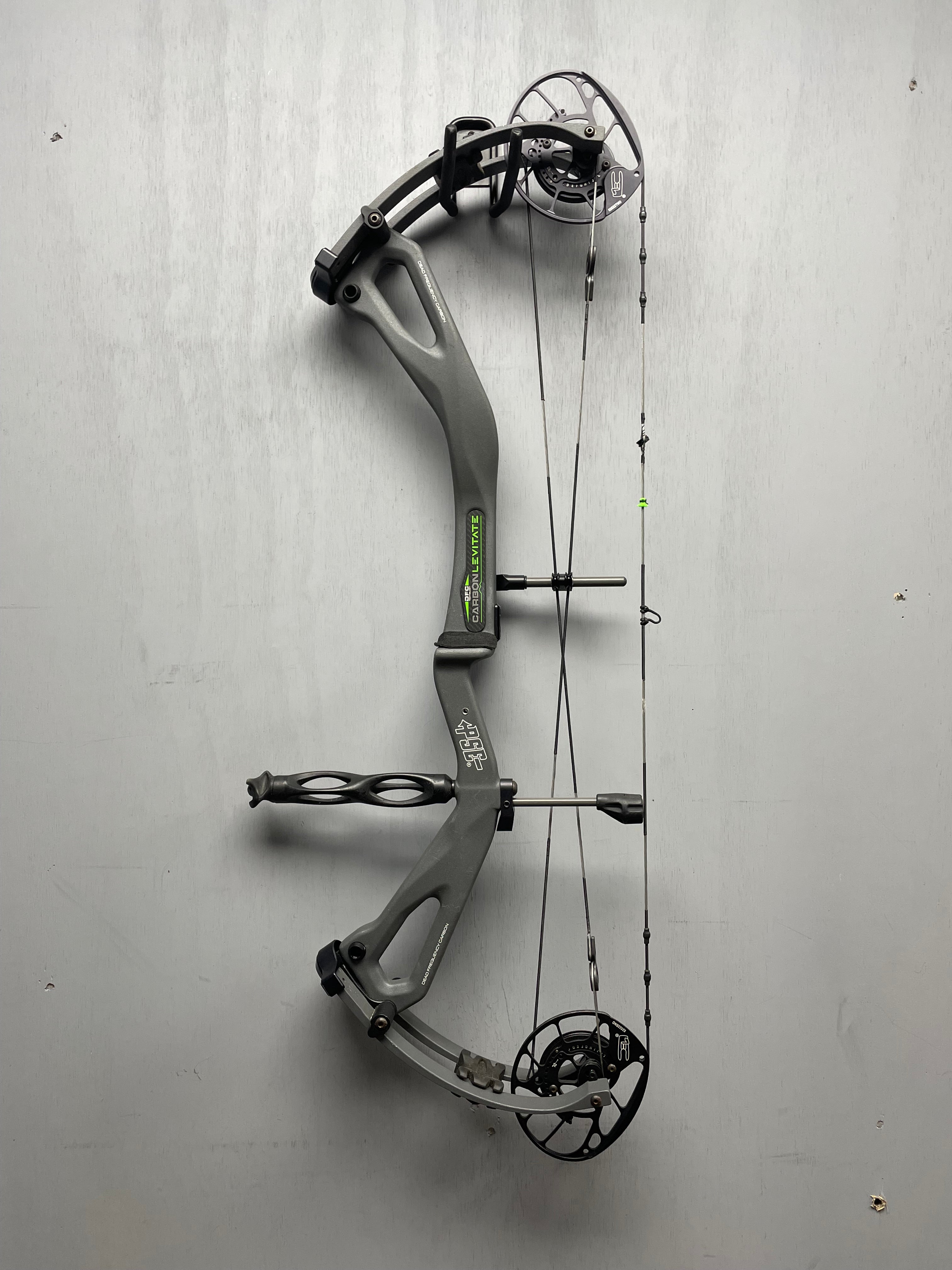 USED PSE Levitate